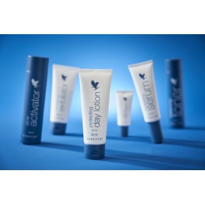 Packaging de la Forever Protecting Day Lotion SPF 20 avec logo Forever Living Products