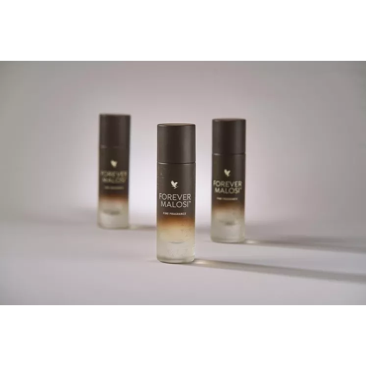 Forever Malosi - Parfum masculin boisé avec un flacon reflétant la beauté et la complexité de la culture samoane